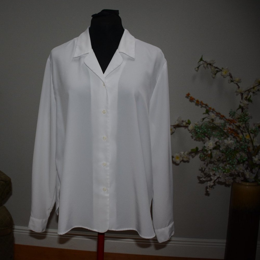 WHITE DRESS BLOUSE, XL, LONG SLEEVES